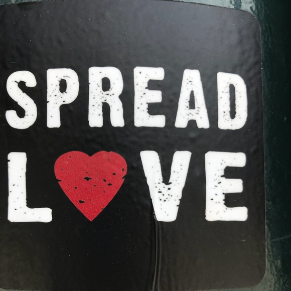 Meet your Posher, Erika - Picture 1 of 1